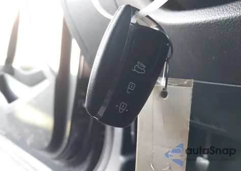 2013 Hyundai Santa Fe Sport 2.0T z USA, uszkodzony, nr VIN 5XYZW3LA2DG083653